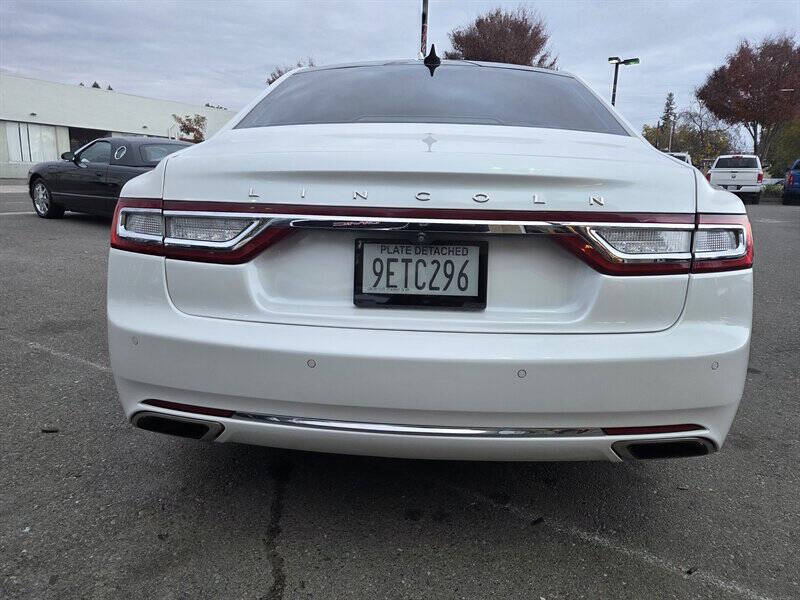 2019 Lincoln Continental Select