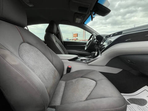 2018 Toyota Camry LE