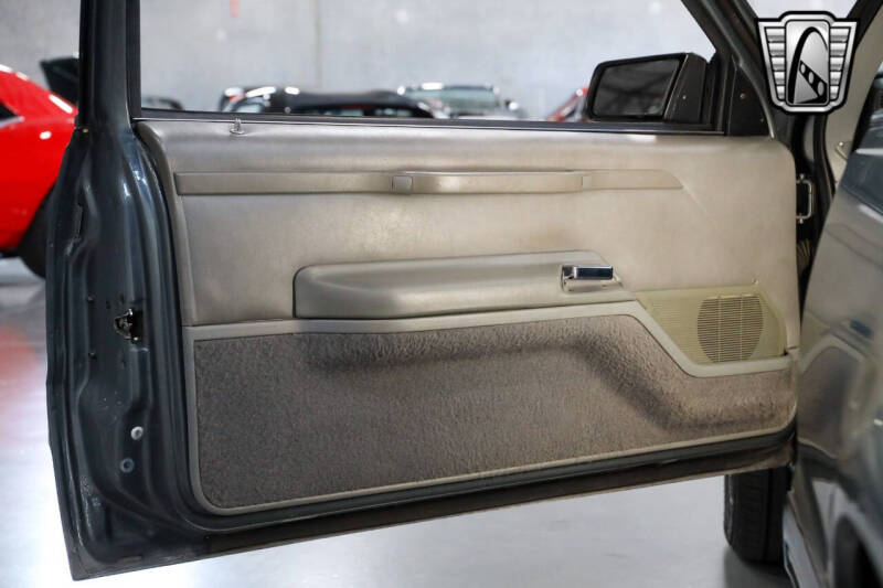 1987 Ford Thunderbird