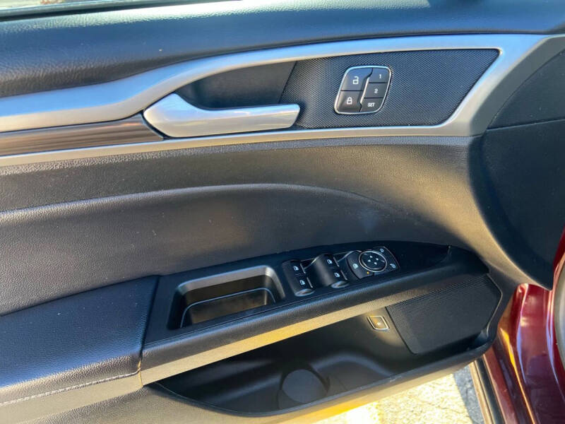 2018 Ford Fusion Energi SE Luxury