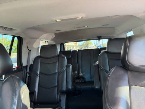2018 Cadillac Escalade Luxury