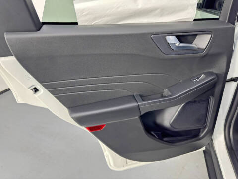 2024 Ford Escape Hybrid ST-Line Select