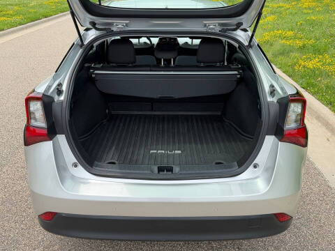 2019 Toyota Prius LE