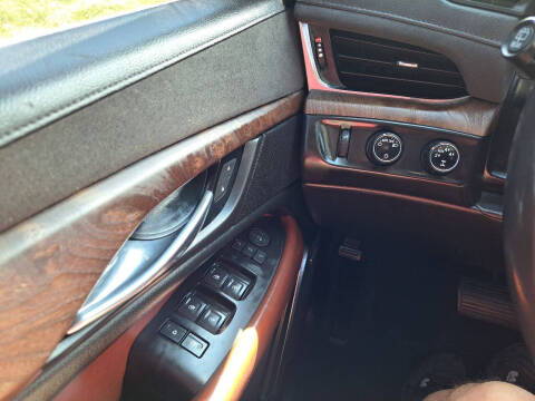 2015 Cadillac Escalade Luxury