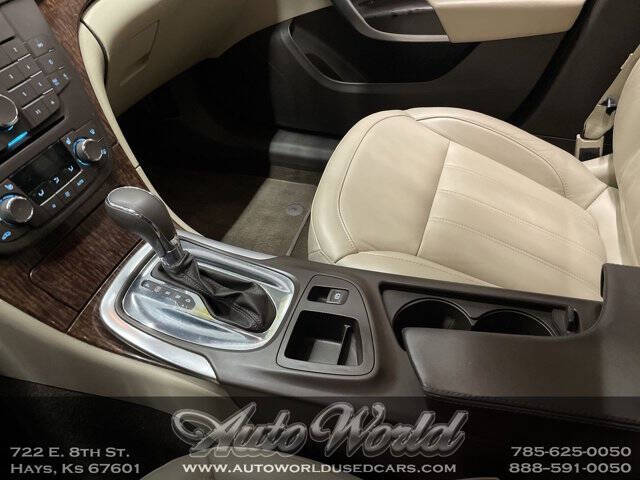 2013 Buick Regal Premium 1