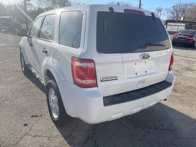 2011 Ford Escape XLS