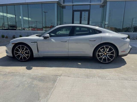 2025 Porsche Taycan 4