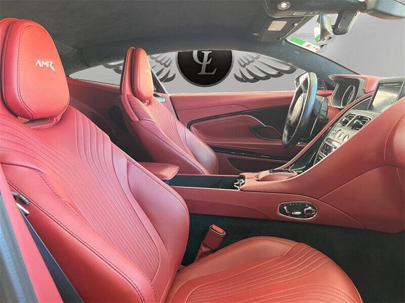 2020 Aston Martin DB11 AMR