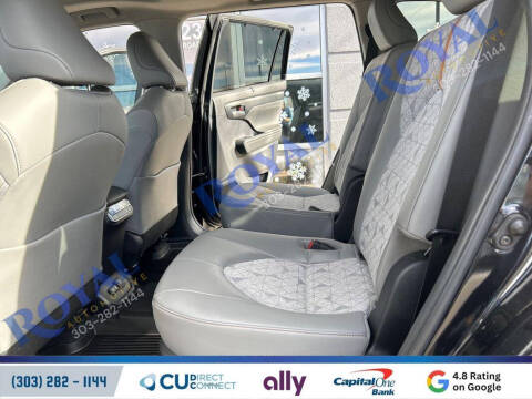 2023 Toyota Highlander Hybrid Bronze Edition