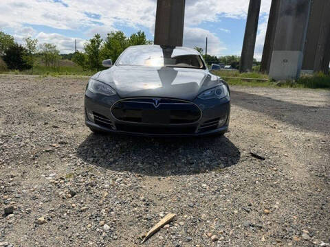 2014 Tesla Model S P85