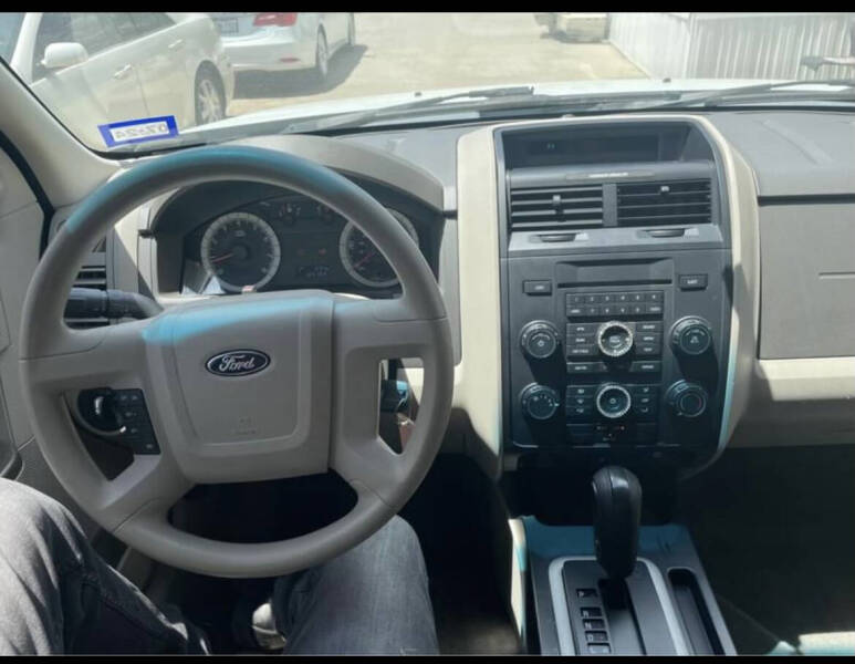 2009 Ford Escape XLS