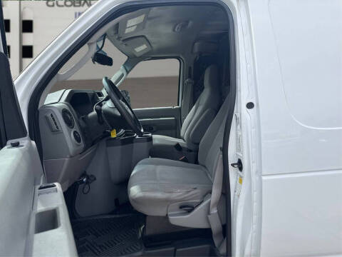 2013 Ford E-Series E-250