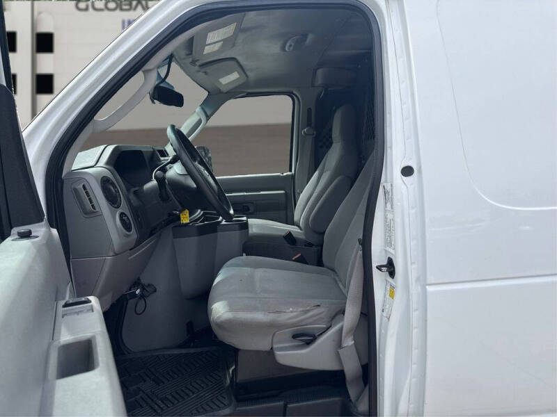 2013 Ford E-Series E-250