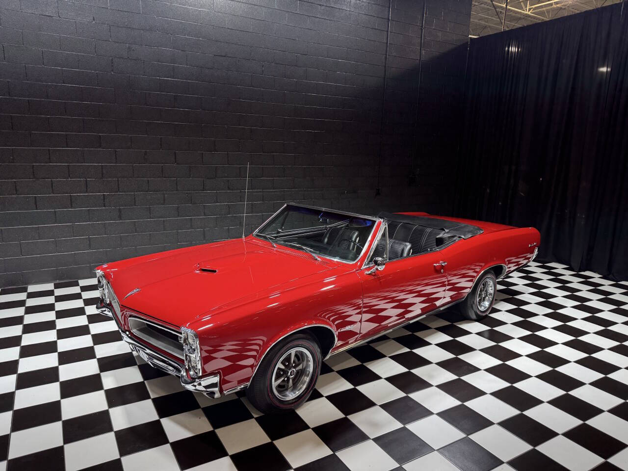 1966 Pontiac GTO 23