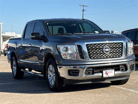 2018 Nissan Titan SV