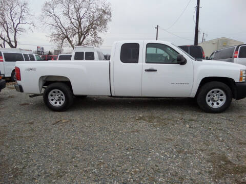 2011 Chevrolet Silverado 1500 for sale at AUTO FLEET REMARKETING, INC. in Van Alstyne TX