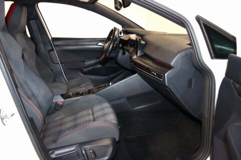 2022 Volkswagen Golf GTI SE