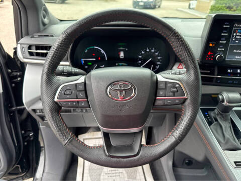 2024 Toyota Sienna XSE 7-Passenger