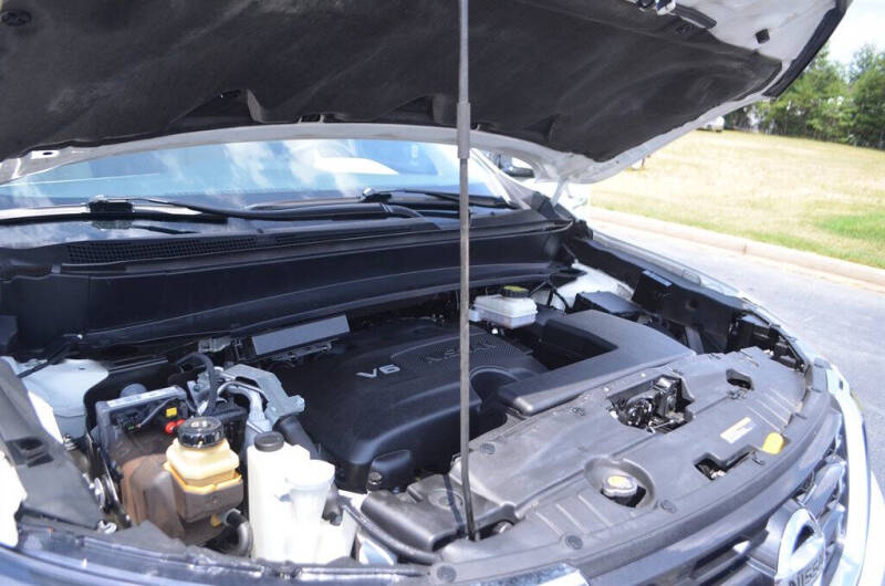 2020 Nissan Pathfinder SL