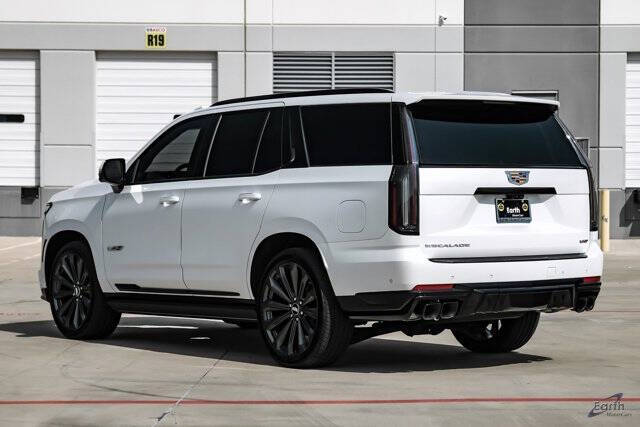 2025 Cadillac Escalade-V