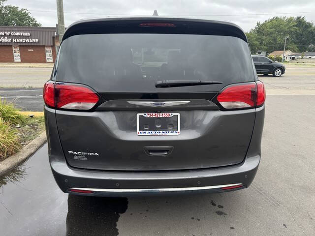 2019 Chrysler Pacifica Touring L