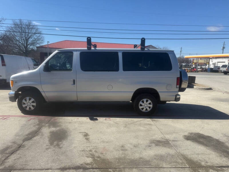 2001 Ford E-Series E-150 XL
