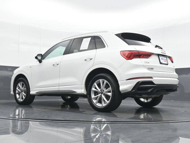 2022 Audi Q3 quattro S line Premium 45 TFSI