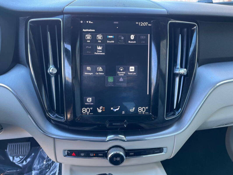 2020 Volvo XC60 T5 Momentum