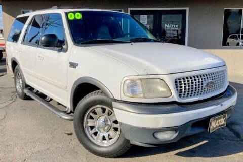 2000 Ford Expedition for sale at AUTO NATIX in Tulare CA