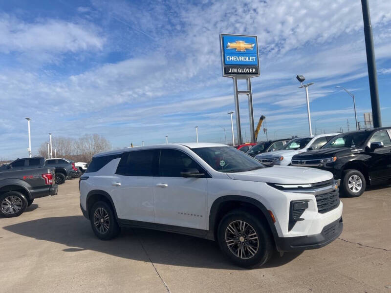 2024 Chevrolet Traverse LS