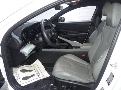 2024 Hyundai Elantra Hybrid Limited