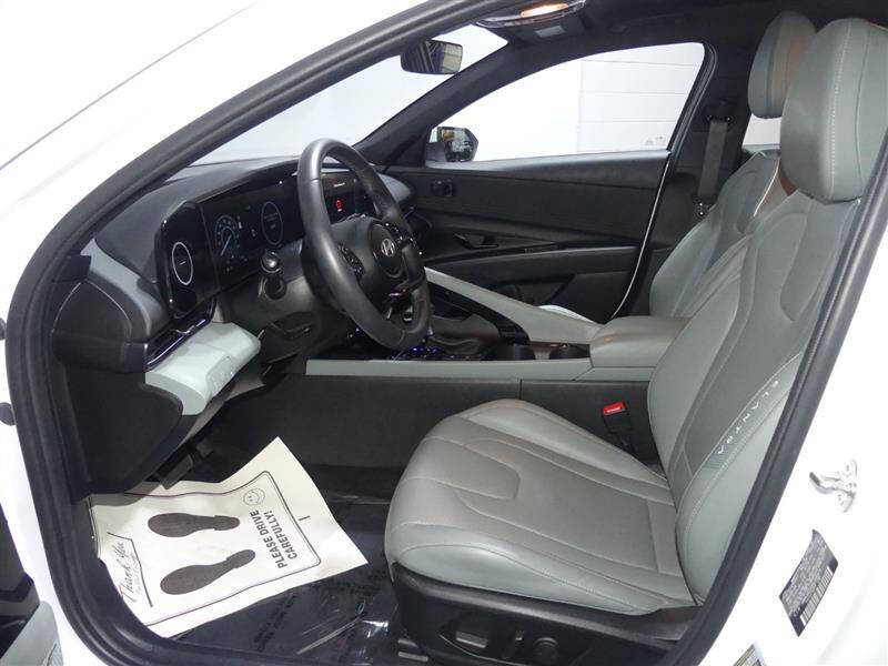 2024 Hyundai Elantra Hybrid Limited