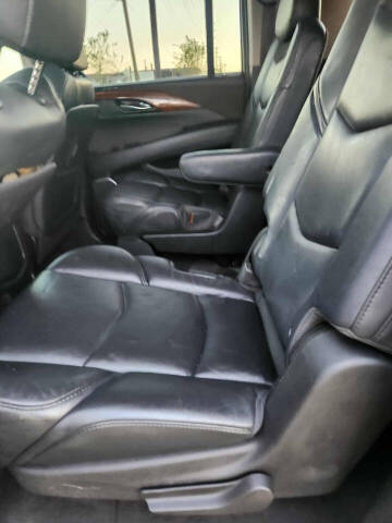 2015 Cadillac Escalade ESV Luxury