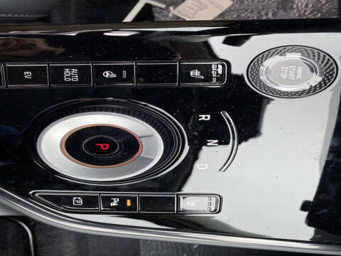 2025 Kia Niro Plug-In Hybrid EX