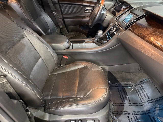2017 Ford Taurus Limited