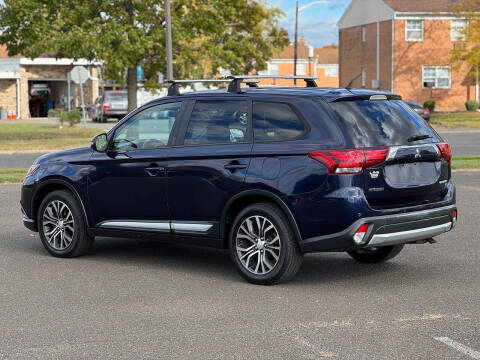2016 Mitsubishi Outlander SE