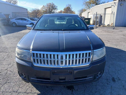 2007 Lincoln MKZ for sale at Lakeshore Auto Wholesalers in Amherst OH