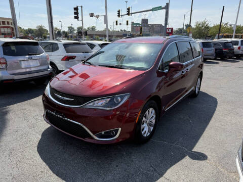 2018 Chrysler Pacifica Touring L