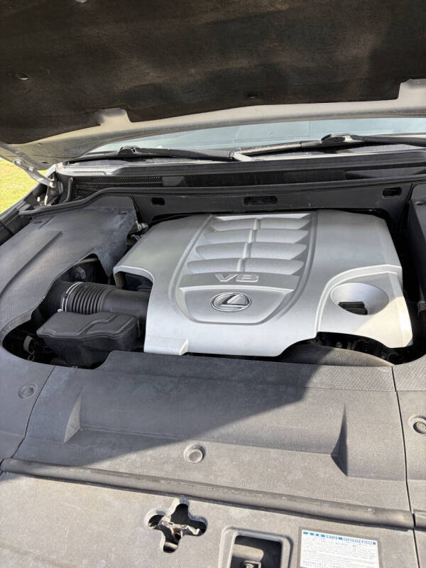 2014 Lexus LX 570
