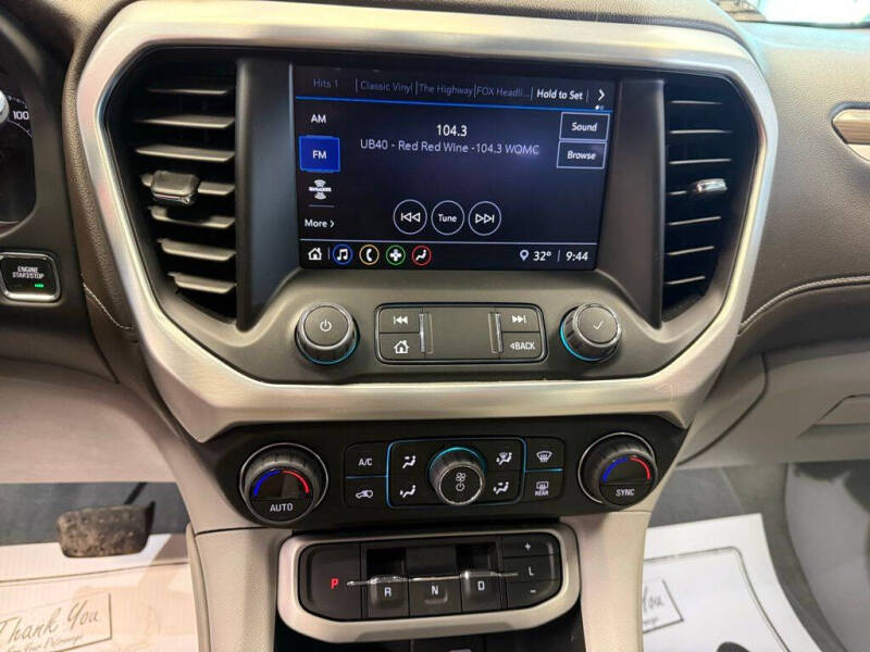 2023 GMC Acadia SLE