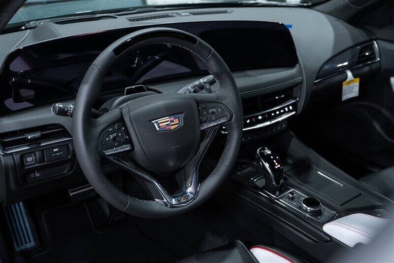 2025 Cadillac CT5-V Blackwing