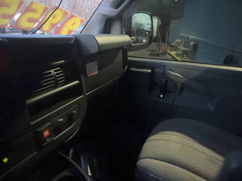 2016 GMC Savana 3500