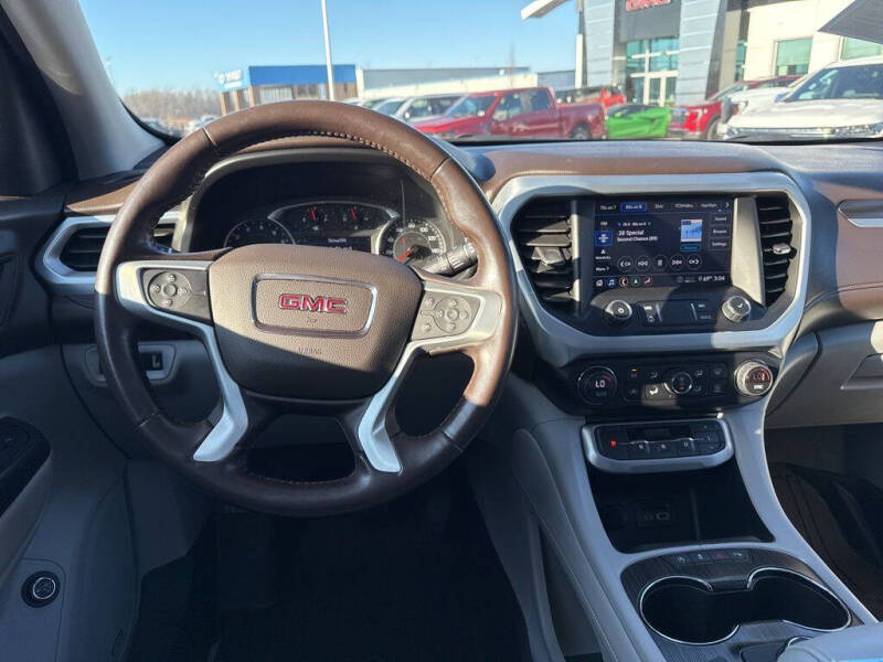 2020 GMC Acadia SLT