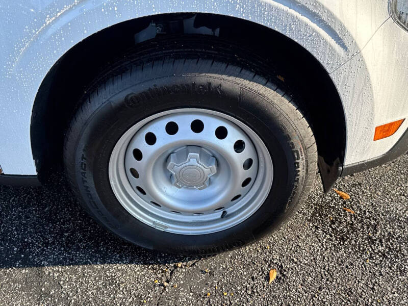 2025 Ford Maverick XL