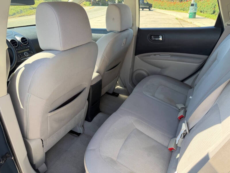2012 Nissan Rogue S