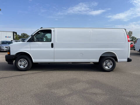 2025 Chevrolet Express 3500