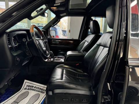 2017 Lincoln Navigator L Select