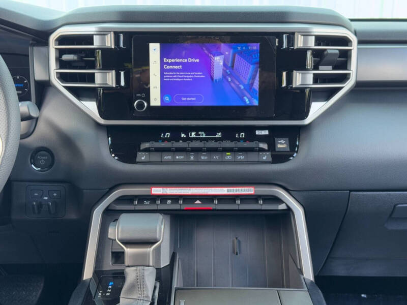 2025 Toyota Sequoia SR5