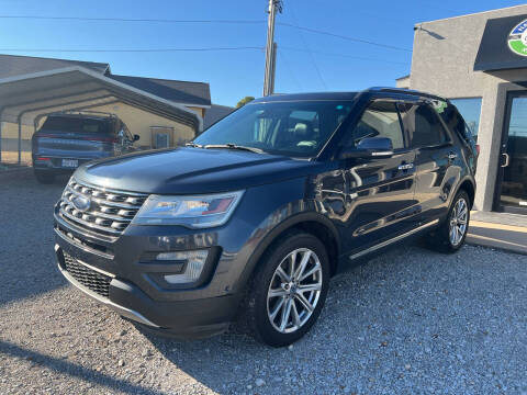 2017 Ford Explorer for sale at T & C Auto Sales in Mountain Home AR