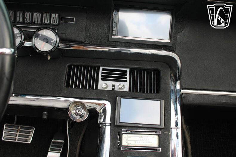 1964 Ford Thunderbird